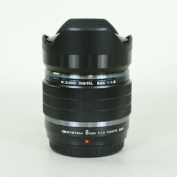 OLYMPUS M.ZUIKO DIGITAL ED 8mm F1.8 Fisheye PRO