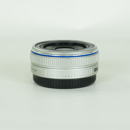 OLYMPUS M.ZUIKO DIGITAL 17mm F2.8 シルバー