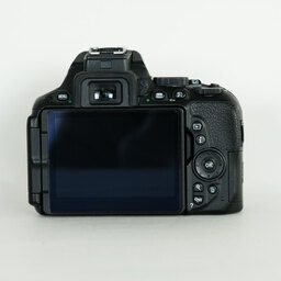 Nikon D5500