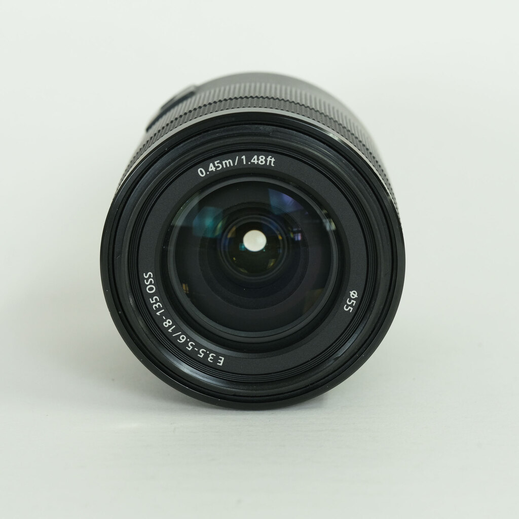SONY E 18-135mm F3.5-5.6 OSS SEL18135