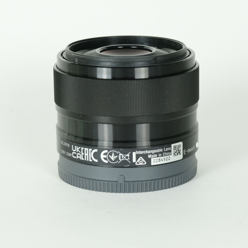 SONY E 35mm F1.8 OSS SEL35F18 SONY E 35mm F1.8 OSS SEL35F18