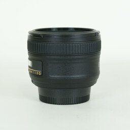 Nikon AF-S NIKKOR 50mm f/1.8G Nikon AF-S NIKKOR 50mm f/1.8G