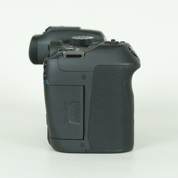 Canon EOS R7
