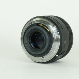 Canon EF-S35mm F2.8 マクロ IS STM