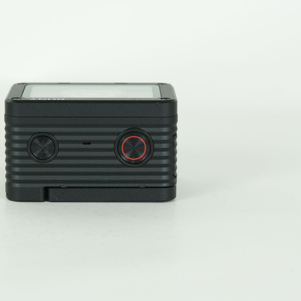 SONY Cyber-shot DSC-RX0M2