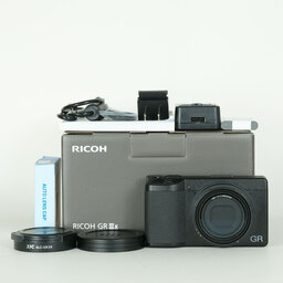 RICOH GR IIIx