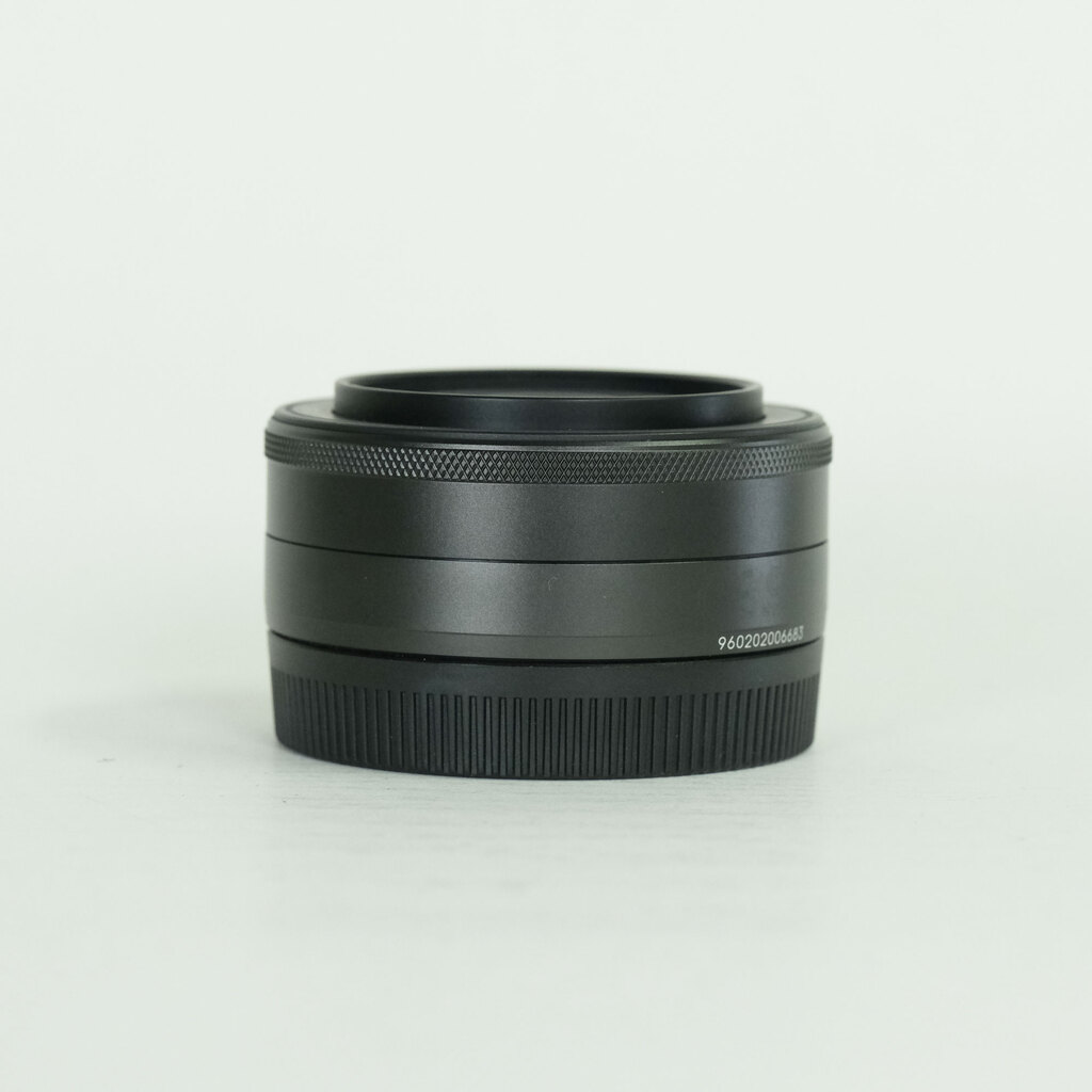 Canon EF-M22mm F2 STM