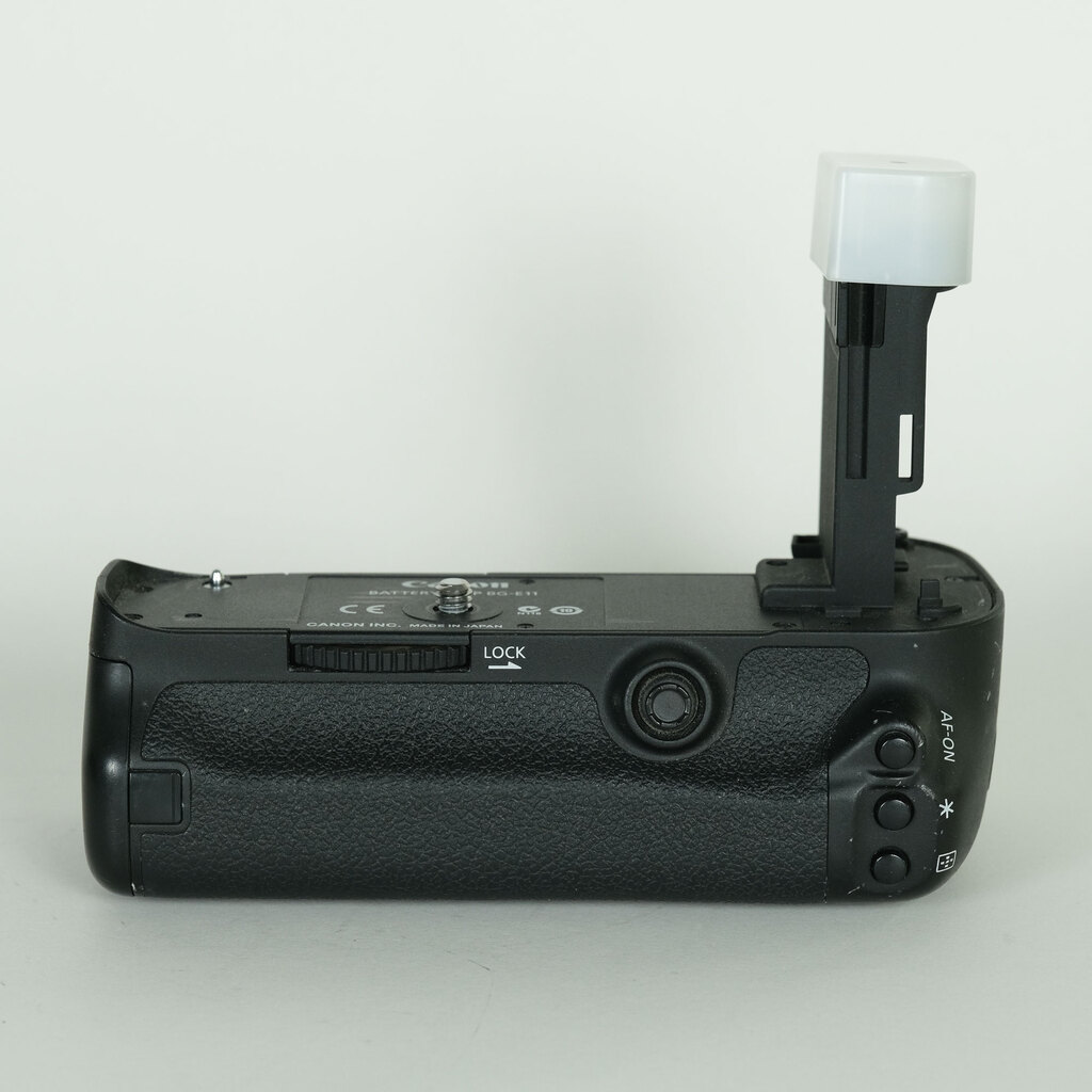 Canon EOS 5D Mark III Canon EOS 5D Mark III