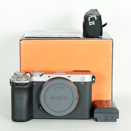 SONY α7C II（ILCE-7CM2）