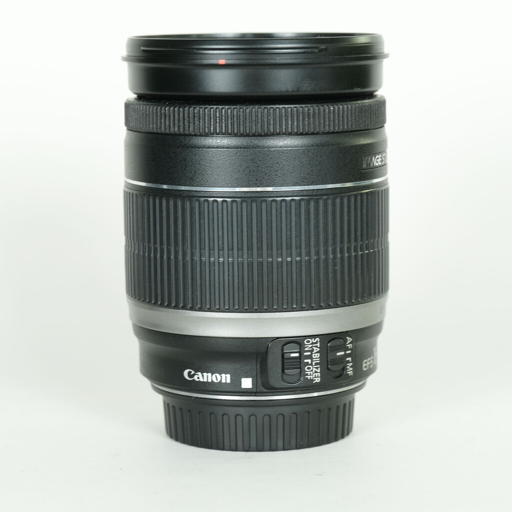 Canon EF-S18-200mm F3.5-5.6 IS