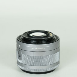 Canon EF-M15-45mm F3.5-6.3 IS STM Canon EF-M15-45mm F3.5-6.3 IS STM