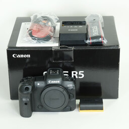 Canon EOS R5