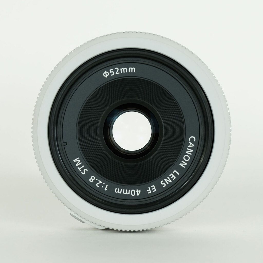 Canon EF40mm F2.8 STM ホワイト Canon EF40mm F2.8 STM ホワイト