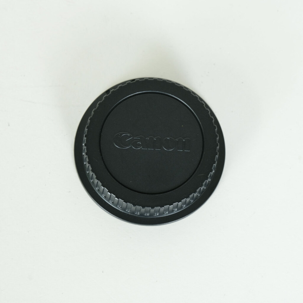 Canon EF70-300mm F4-5.6 IS USM