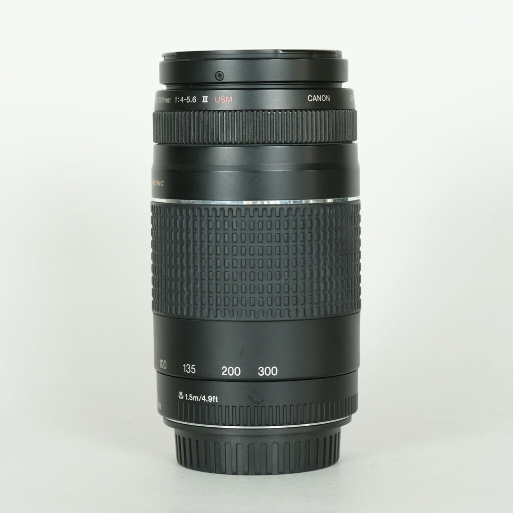 Canon EF75-300mm F4-5.6 III USM