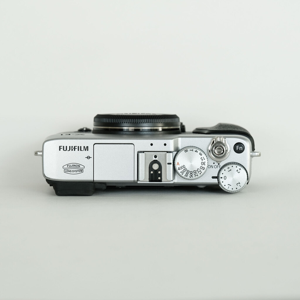 FUJIFILM X-E1 シルバー