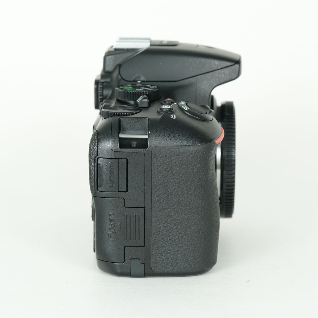 Nikon D5500の出品 | ONE SCENE（ワンシーン）