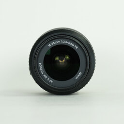 Nikon AF-S DX NIKKOR 18-55mm F3.5-5.6 G VR Nikon AF-S DX NIKKOR 18-55mm F3.5-5.6 G VR