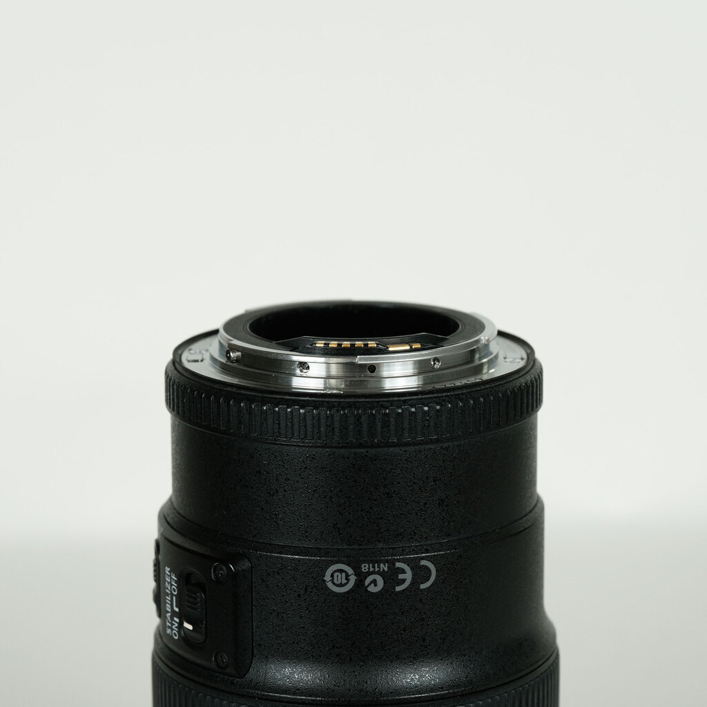 Canon EF100mm F2.8Lマクロ IS USM