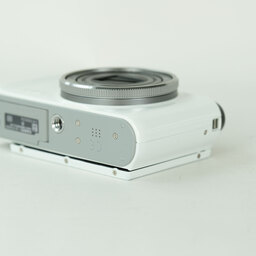 CASIO EXILIM EX-FC300SWE ホワイト