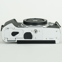 OLYMPUS OM-D E-M5 Mark III