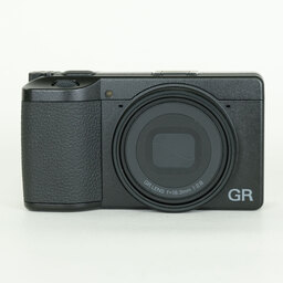 RICOH GR IV
