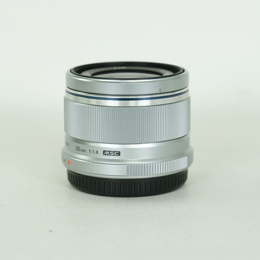 OLYMPUS M.ZUIKO DIGITAL 25mm F1.8 OLYMPUS M.ZUIKO DIGITAL 25mm F1.8