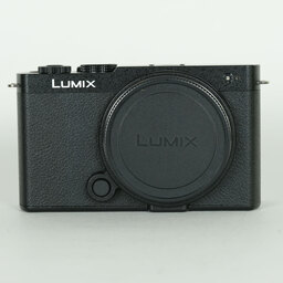Panasonic LUMIX DC-S9