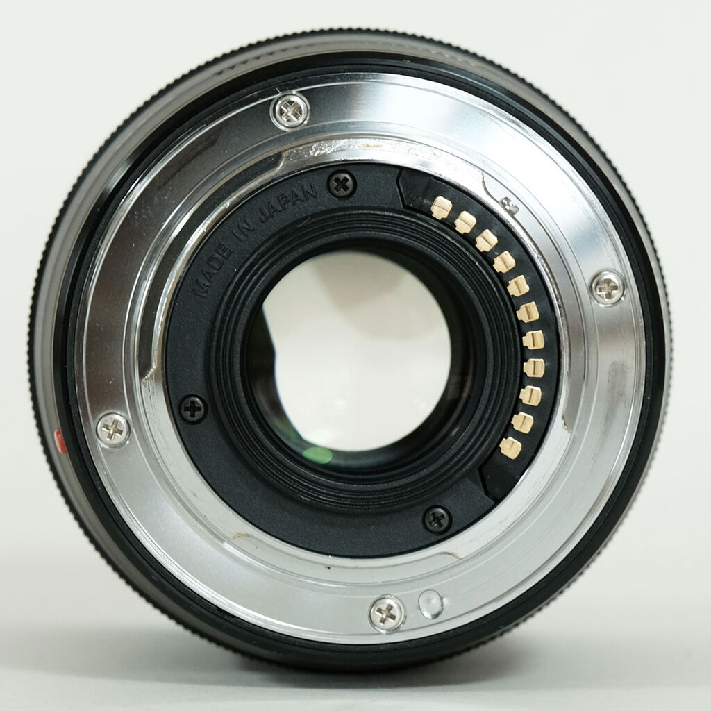 OLYMPUS M.ZUIKO DIGITAL ED 8mm F1.8 Fisheye PRO