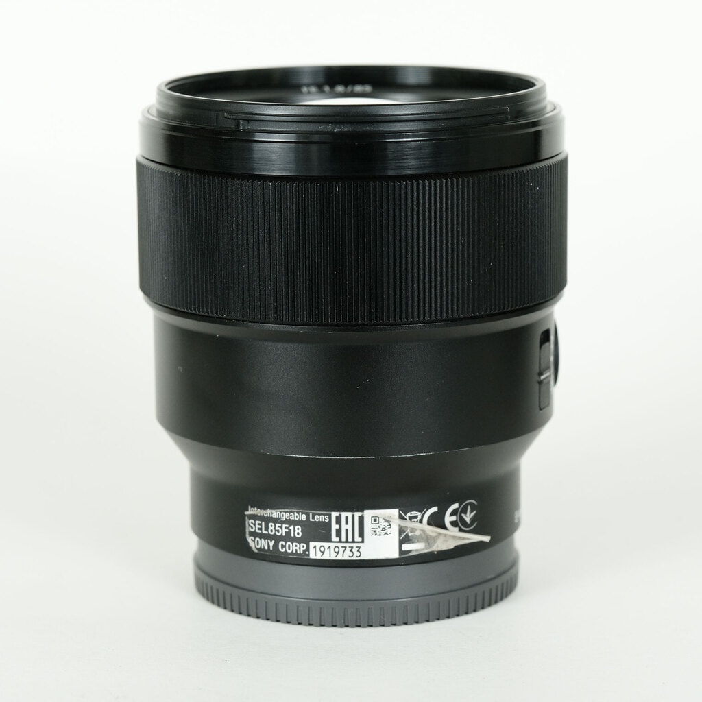 SONY FE 85mm F1.8 SEL85F18