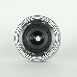 OLYMPUS M.ZUIKO DIGITAL ED 14-42mm F3.5-5.6 EZ シルバー OLYMPUS M.ZUIKO DIGITAL ED 14-42mm F3.5-5.6 EZ シルバー