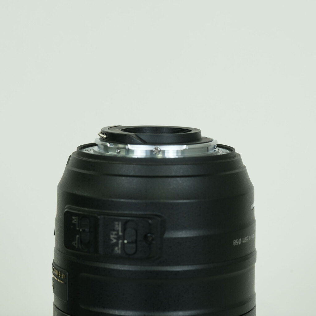 Nikon AF-S DX NIKKOR 55-300mm F4.5-5.6G ED VR Nikon AF-S DX NIKKOR 55-300mm F4.5-5.6G ED VR