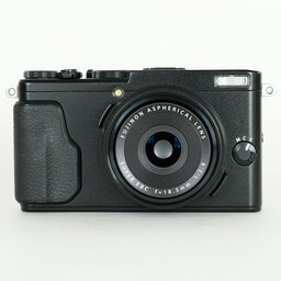 FUJIFILM X70 ブラック