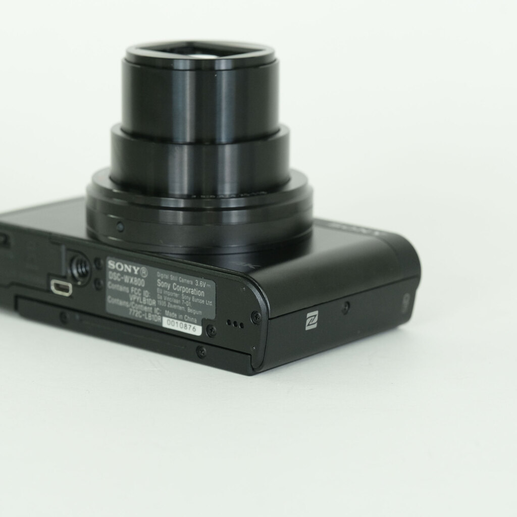 SONY Cyber-shot DSC-WX800