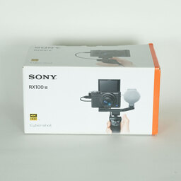 SONY Cyber-shot DSC-RX100M7