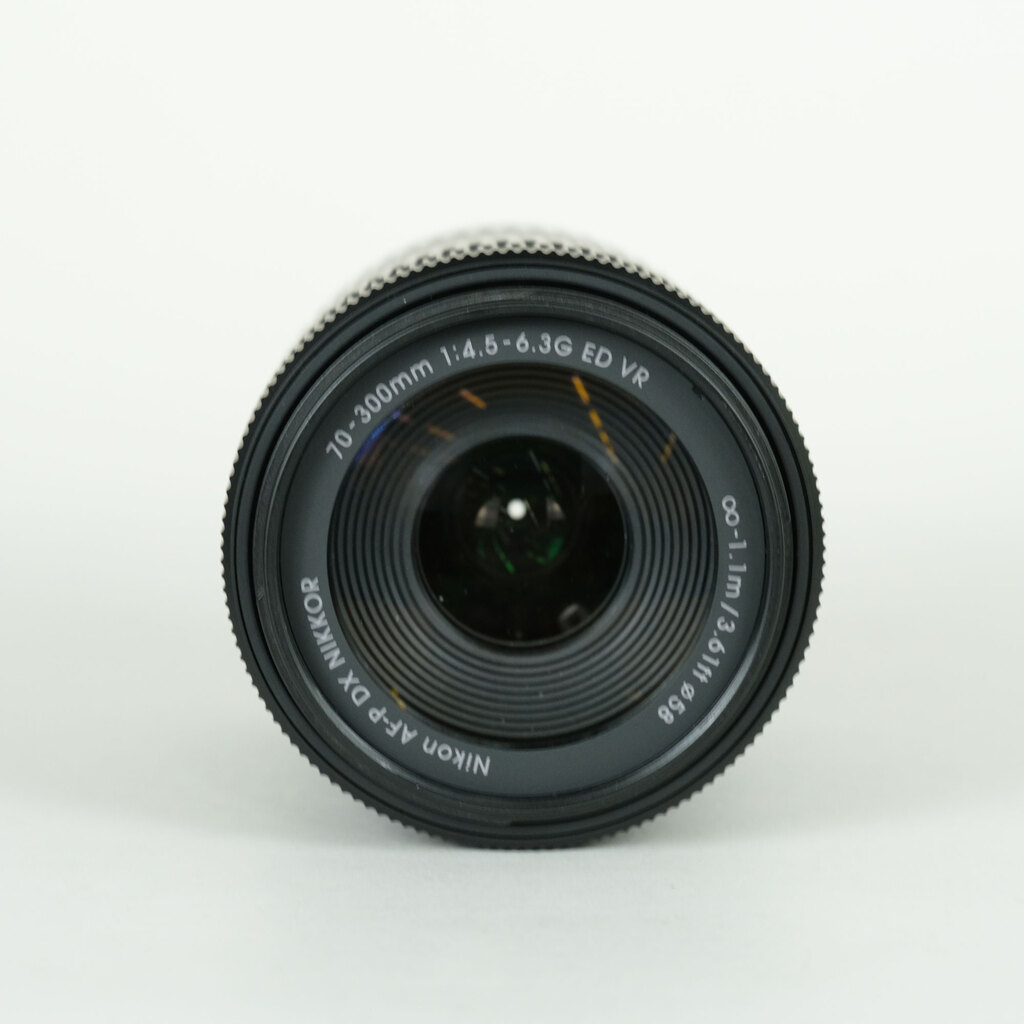 Nikon AF-P DX NIKKOR 70-300mm f/4.5-6.3G ED VR Nikon AF-P DX NIKKOR 70-300mm f/4.5-6.3G ED VR
