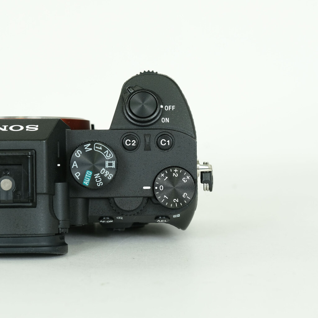 SONY α7 III(ILCE-7M3) SONY α7 III(ILCE-7M3)