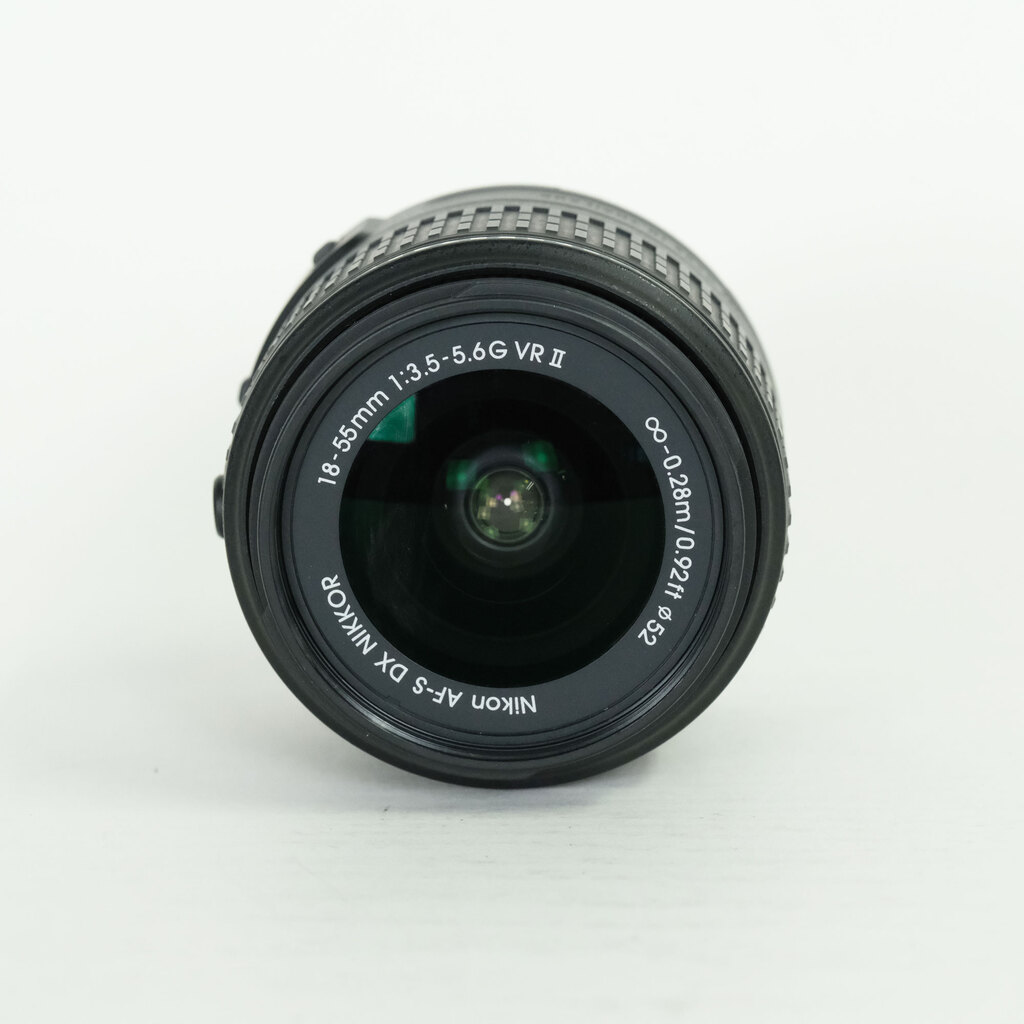 Nikon AF-S DX NIKKOR 18-55mm f3.5-5.6G VR II