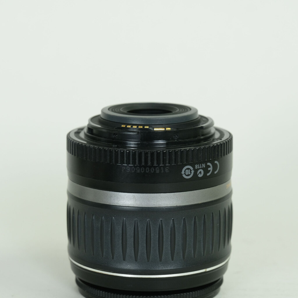Canon EF-S 18-55mm F3.5-5.6 II USM