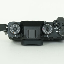 FUJIFILM X-T4