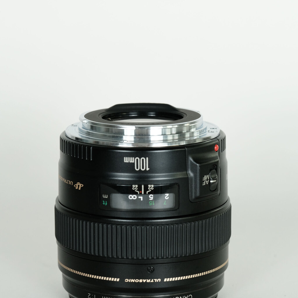 Canon EF100mm F2 USM
