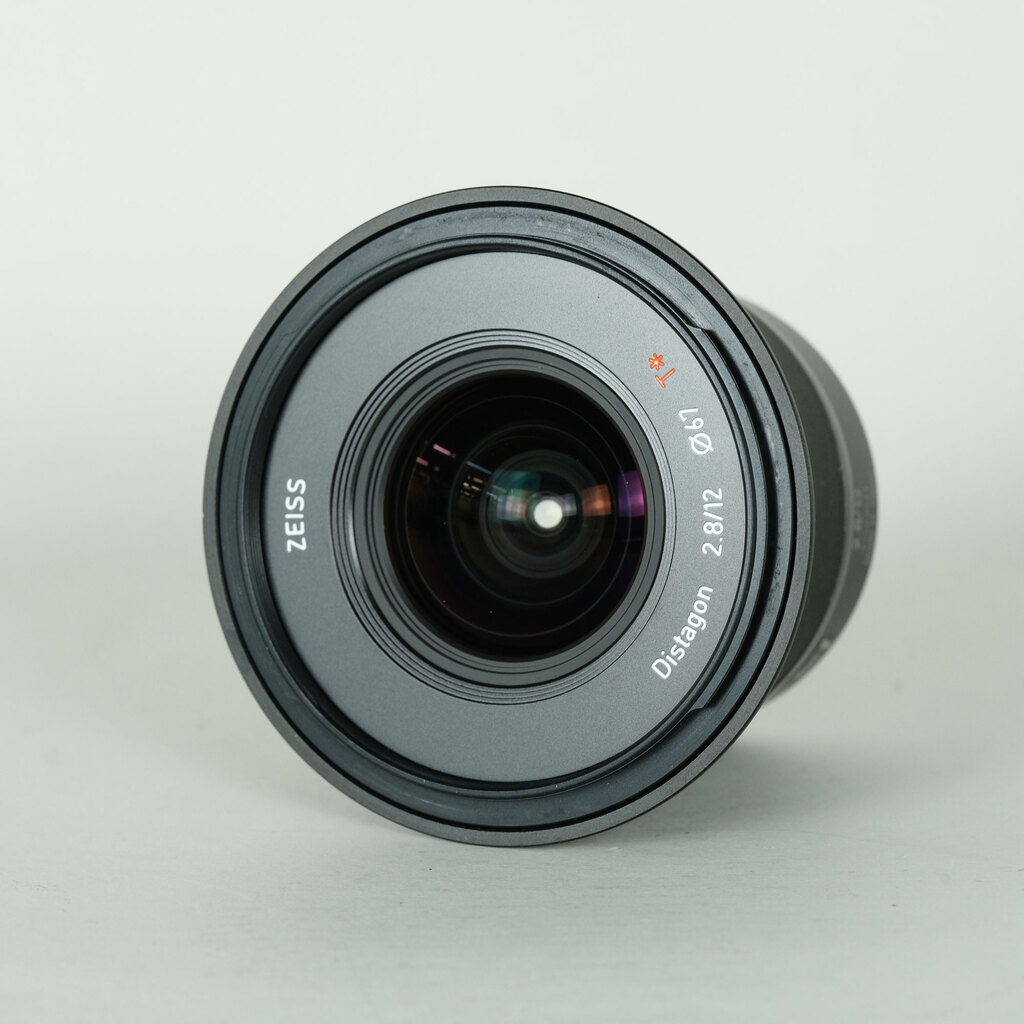 Carl Zeiss Touit 2.8/12 [ソニーE用]の出品 | ONE SCENE（ワンシーン）