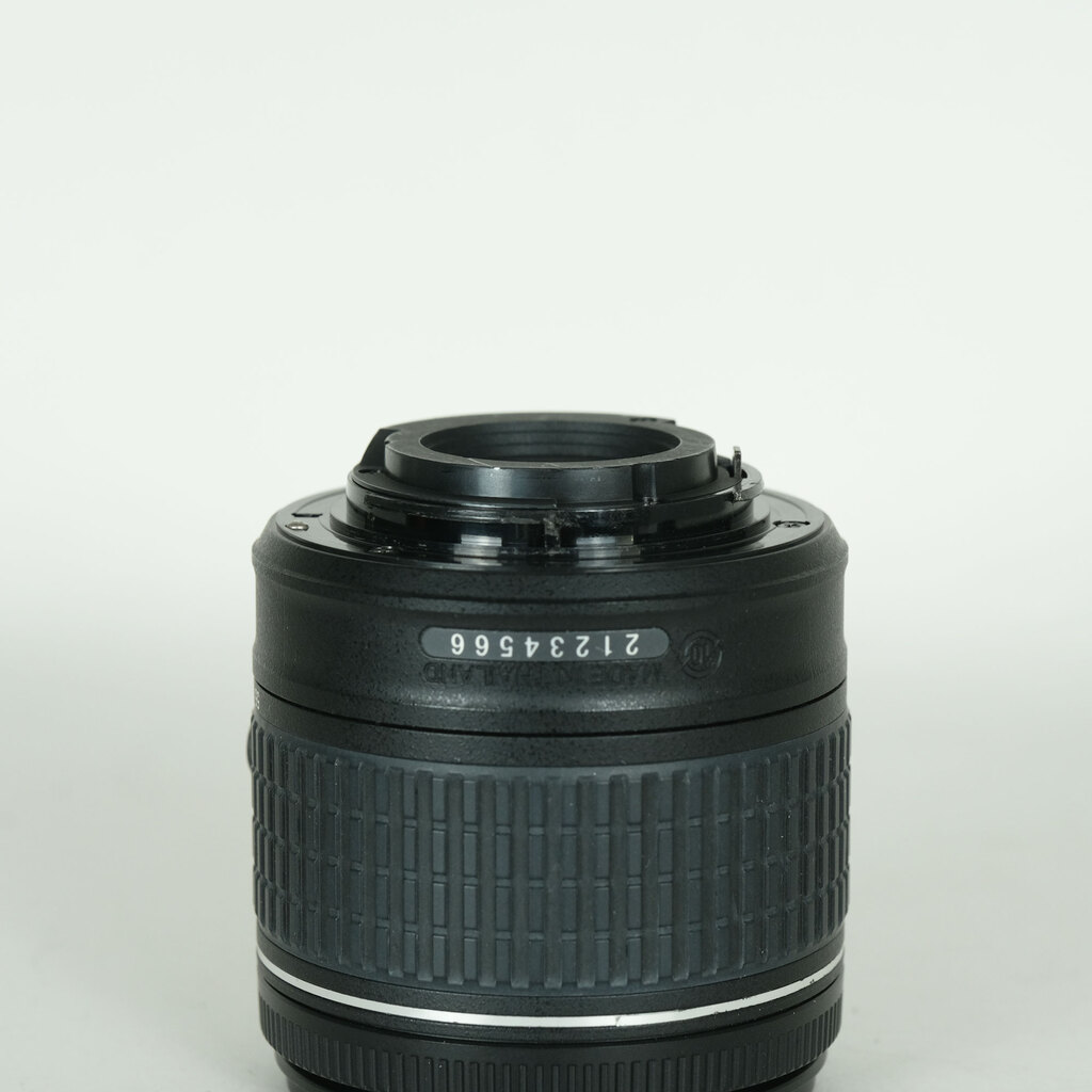 Nikon AF-P DX NIKKOR 18-55mm F3.5-5.6G VR