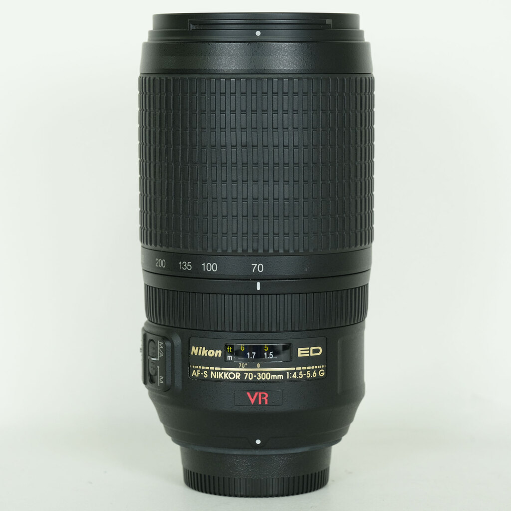 Nikon AF-S VR Zoom-Nikkor 70-300mm F4.5-5.6G IF-ED