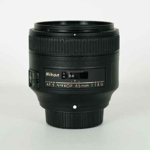 Nikon AF-S NIKKOR 85mm f/1.8G Nikon AF-S NIKKOR 85mm f/1.8G