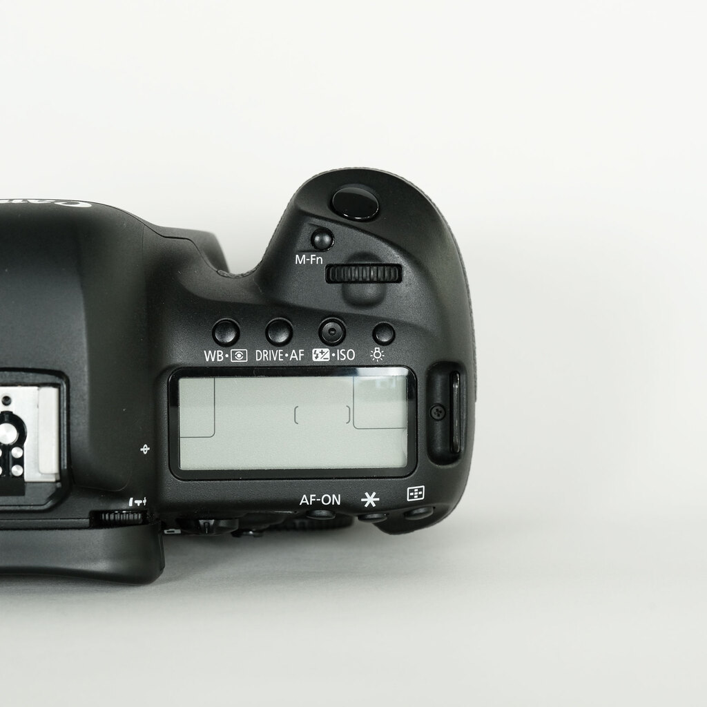 Canon EOS 5D Mark IV
