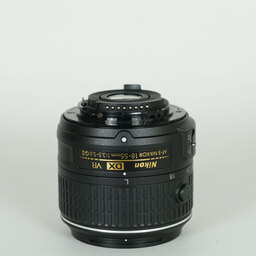 Nikon AF-S DX NIKKOR 18-55mm f3.5-5.6G VR II