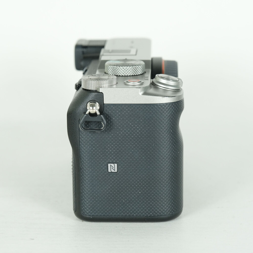 SONY ��7C�iILCE-7C�j [�{�f�B �V���o�[]
