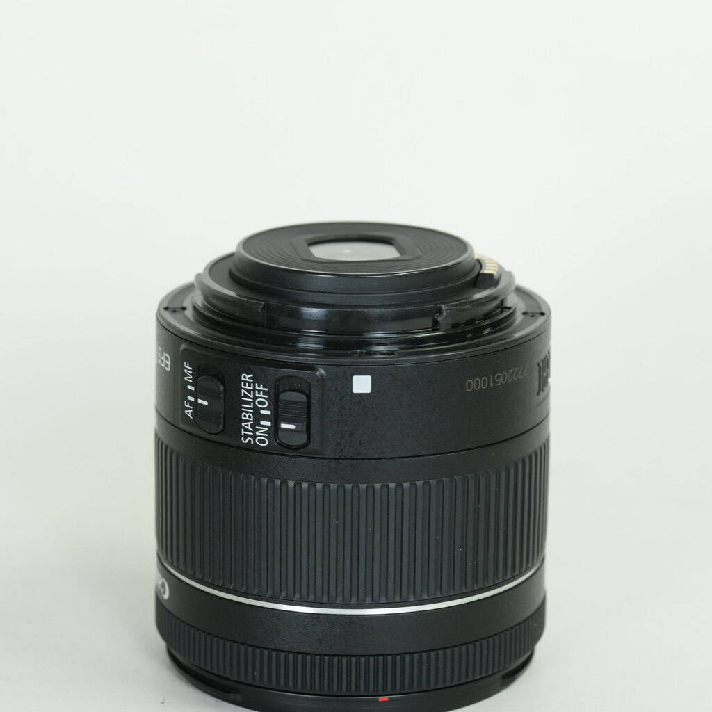 Canon EF-S18-55mm F4-5.6 IS STM