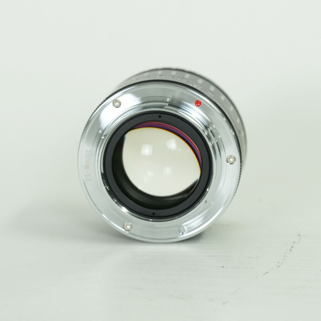 銘匠光学 TTArtisan 35mm F0.95 C (フジフイルムX用) ブラック×シルバー